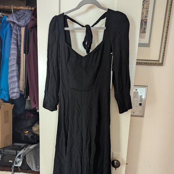 Reformation Dresses & Skirts - Reformation Mara Dress (Black)